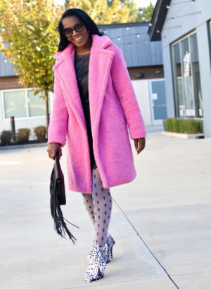 5 Simple Ways To Style A Teddy Coat - Array of Faces